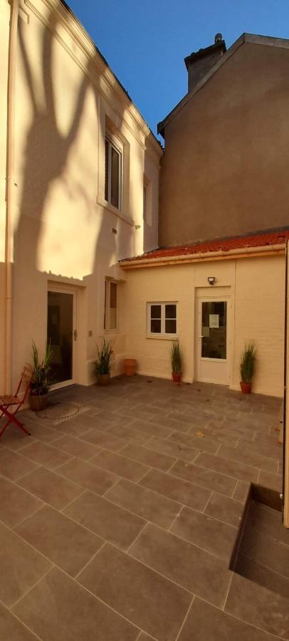 Suite Grand Siecle Ch - Reims Centre Ville Екстер'єр фото