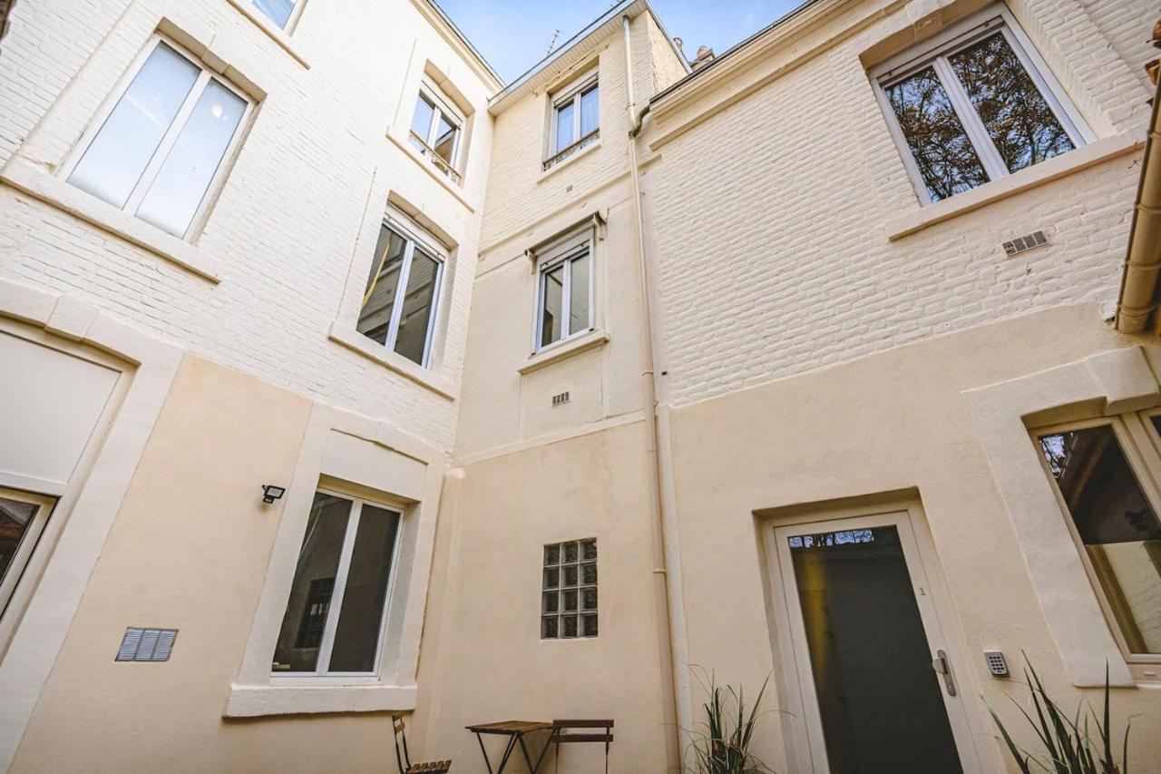 Suite Grand Siecle Ch - Reims Centre Ville Екстер'єр фото